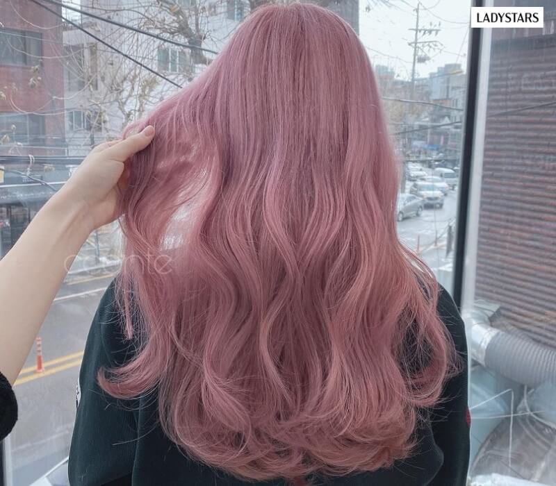 Tóc màu nâu tím trà sữa