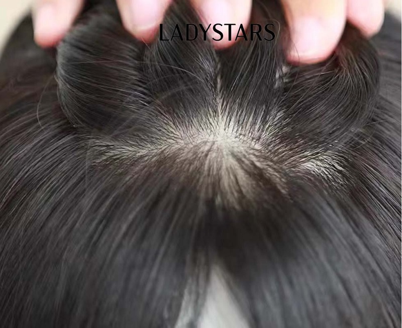 Tóc giả siêu da đầu có gây rụng tóc không?