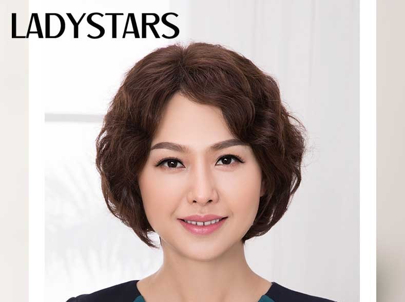 Tiêu chí khi mua tóc giả tặng bố mẹ tuổi trung niên