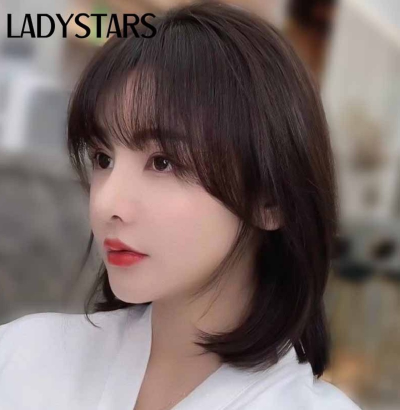 So sánh phương pháp nhuộm tóc và dùng tóc giả che bạc