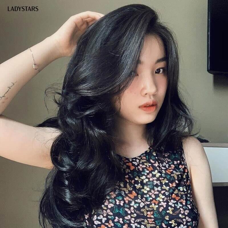 Tóc dài uốn lọn to đẹp