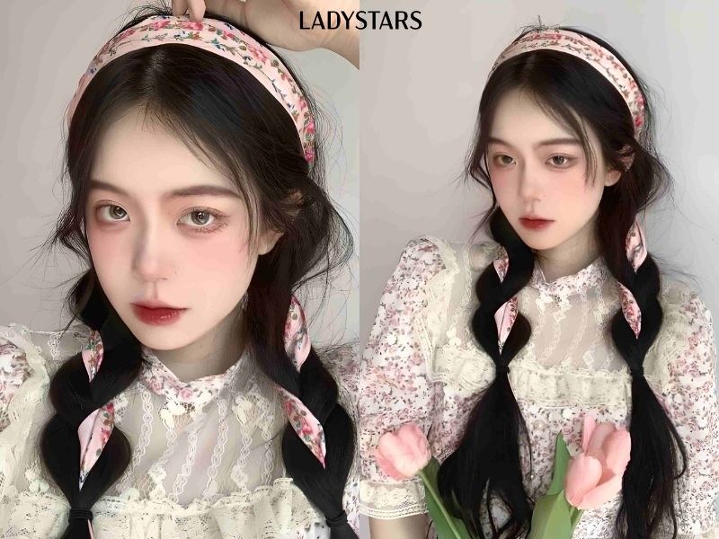 Tết tóc 2 bên kết hợp khăn Bandana