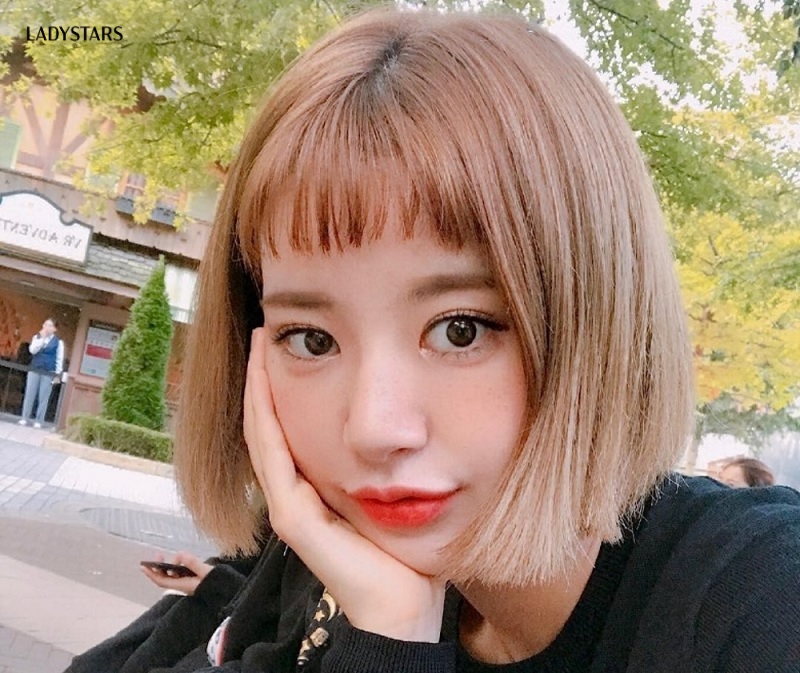 Tóc mái ngố siêu ngắn