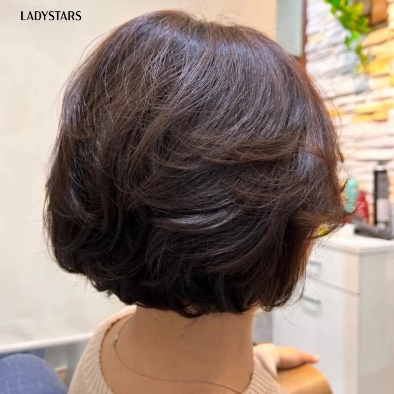 Tóc tém uốn lọn trung niên