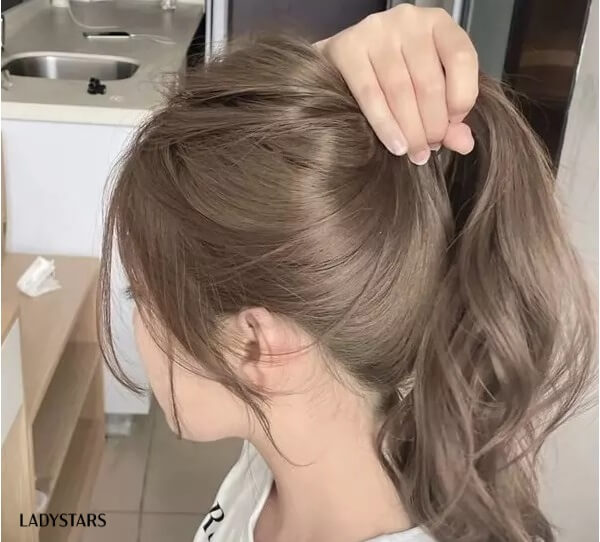 Tóc nâu tây ánh khói lạnh