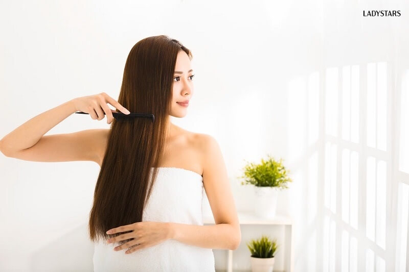 Lau đầu nhẹ nhàngbằng sử dụng nước vo gạo lên men