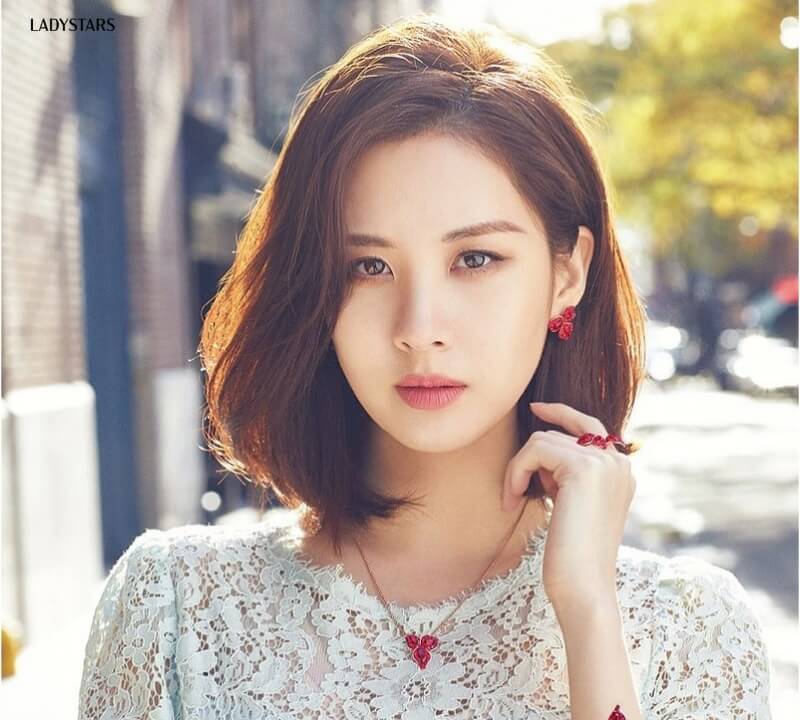 Kiểu tóc rẽ ngôi
