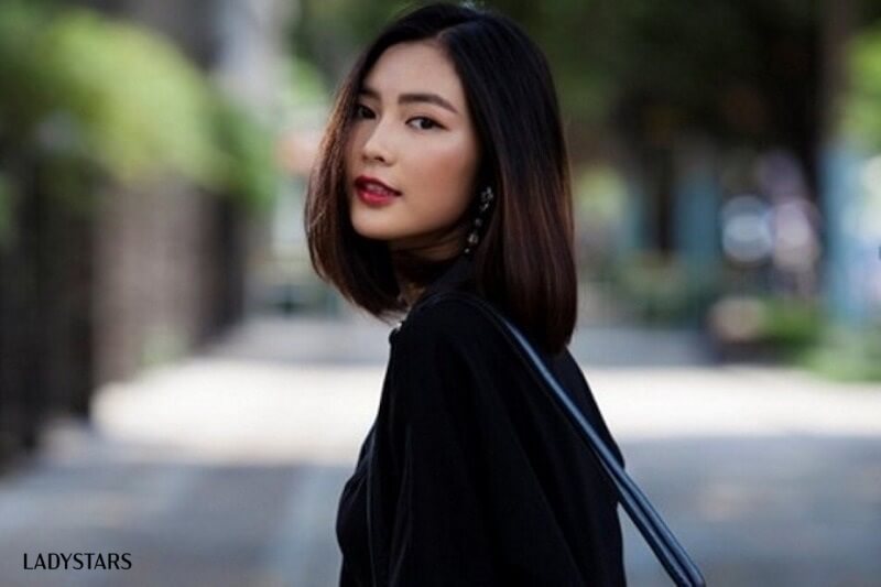 Tóc duỗi phồng ngang vai