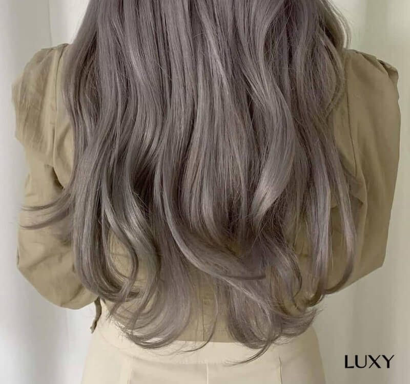 Tóc Giả Luxy - Cửa hàng cung cấp tóc giả màu nâu tây ánh khói giá tốt