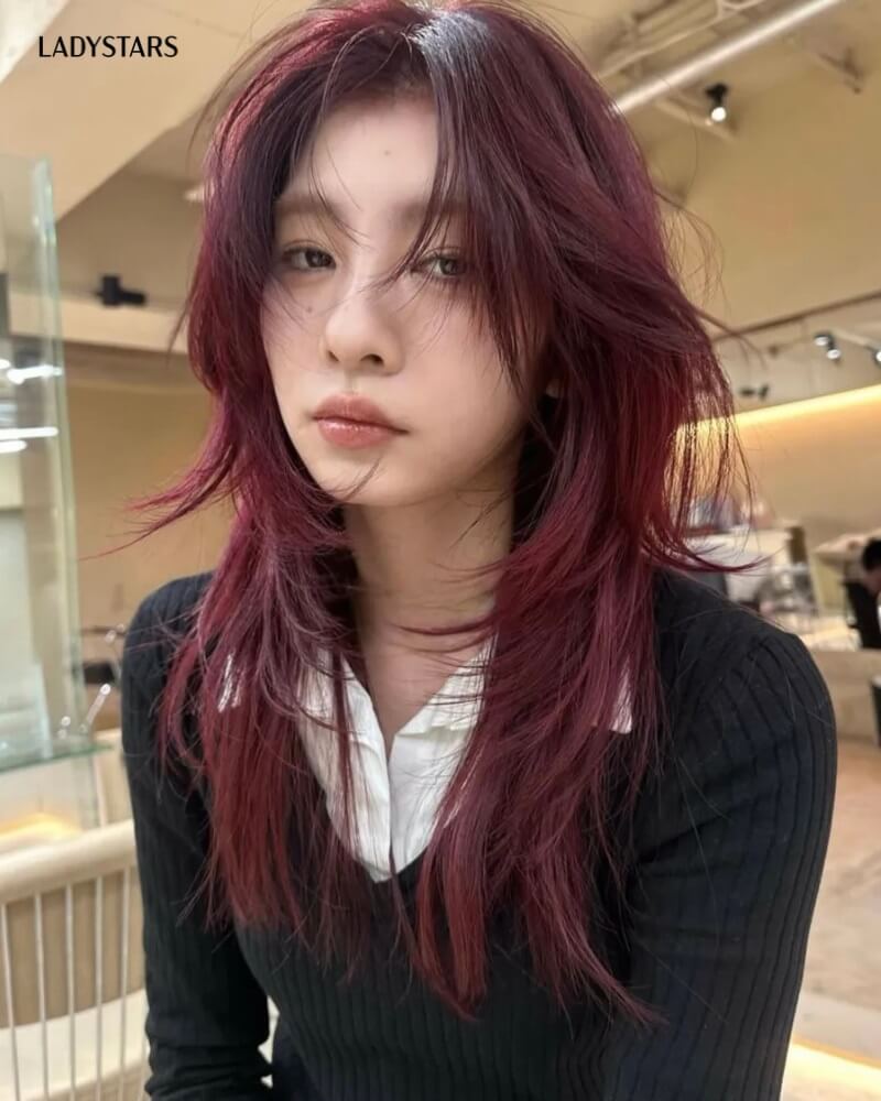 Tóc Side part uốn nhẹ
